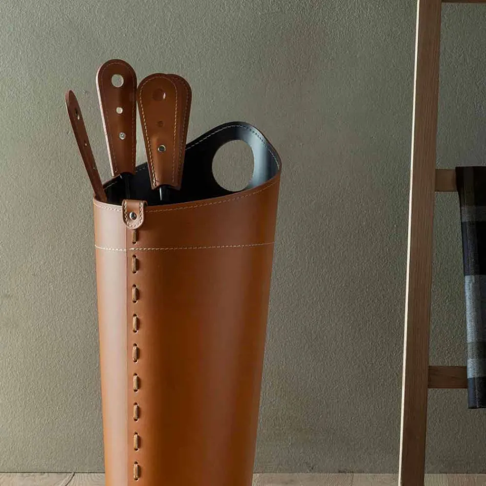 Accessori per camino con portaferri in cuoio Nilar, design moderno Viadurini