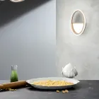 Applique da Parete con Struttura in Metallo Bianco o Oro a LED - Raissa Viadurini