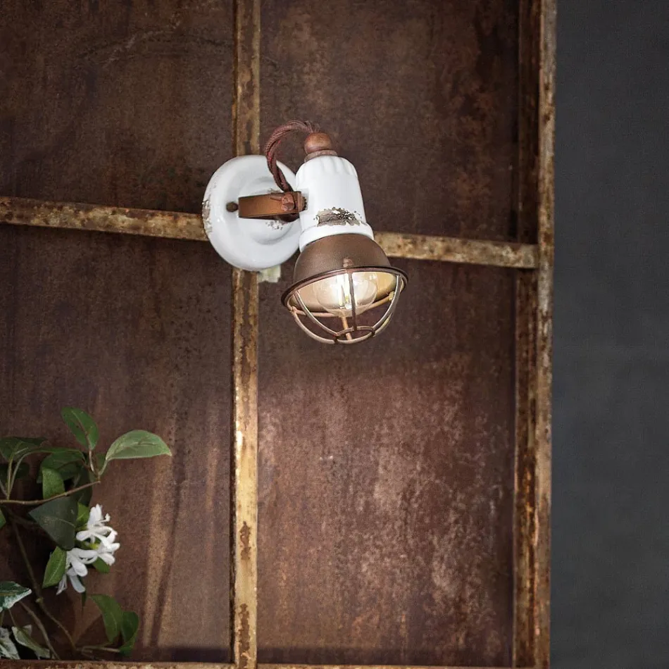 Applique Faretto Stile Industriale Artigianale in Ferro e Ceramica - Loft Viadurini
