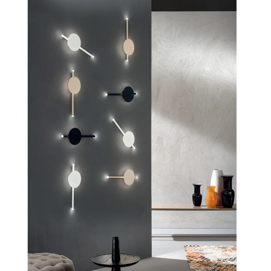 Applique LED di Design Moderno in Metallo Bianco, Nero o Oro - Lancetta Viadurini