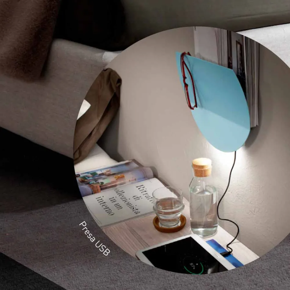 Applique Moderna con Vano per Riviste, USB e Luce LED Made in Italy - Foster Viadurini