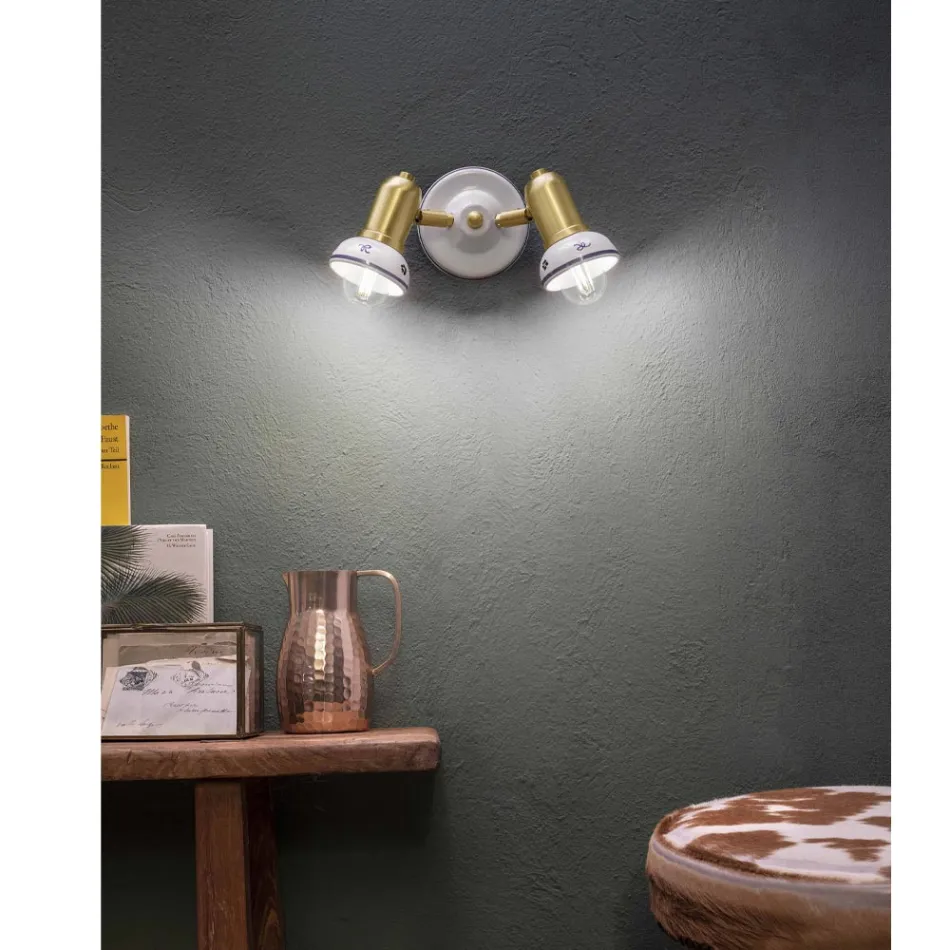 Applique Rotonda 2 Faretti in Ottone e Ceramica Dipinta a Mano - Savona Viadurini