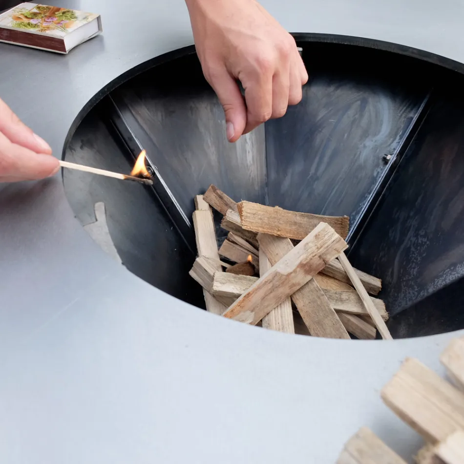 Barbecue a Legna con Piano Lavoro e Piastra - Giorgione Viadurini