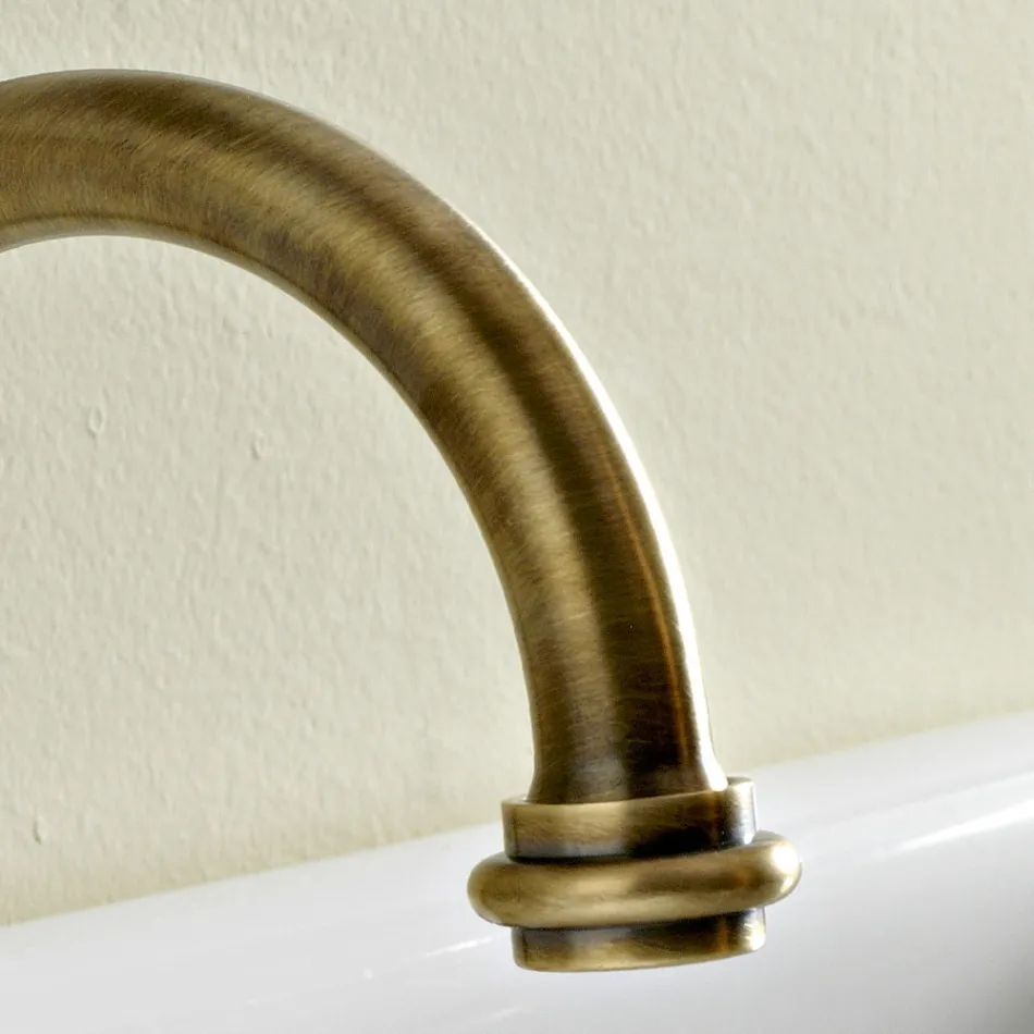 Batteria Lavabo 3 Fori Bocca Alta in Ottone e Maniglie a Farfalla - Miriano Viadurini