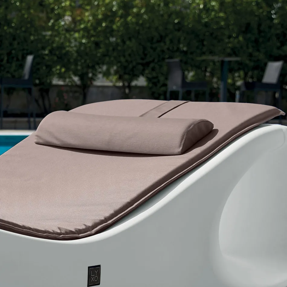 Chaise Longue da Giardino in Polietilene Colorato Made in Italy - Flores Viadurini