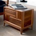 Comò 2 cassetti in legno massello di noce design moderno, Nino