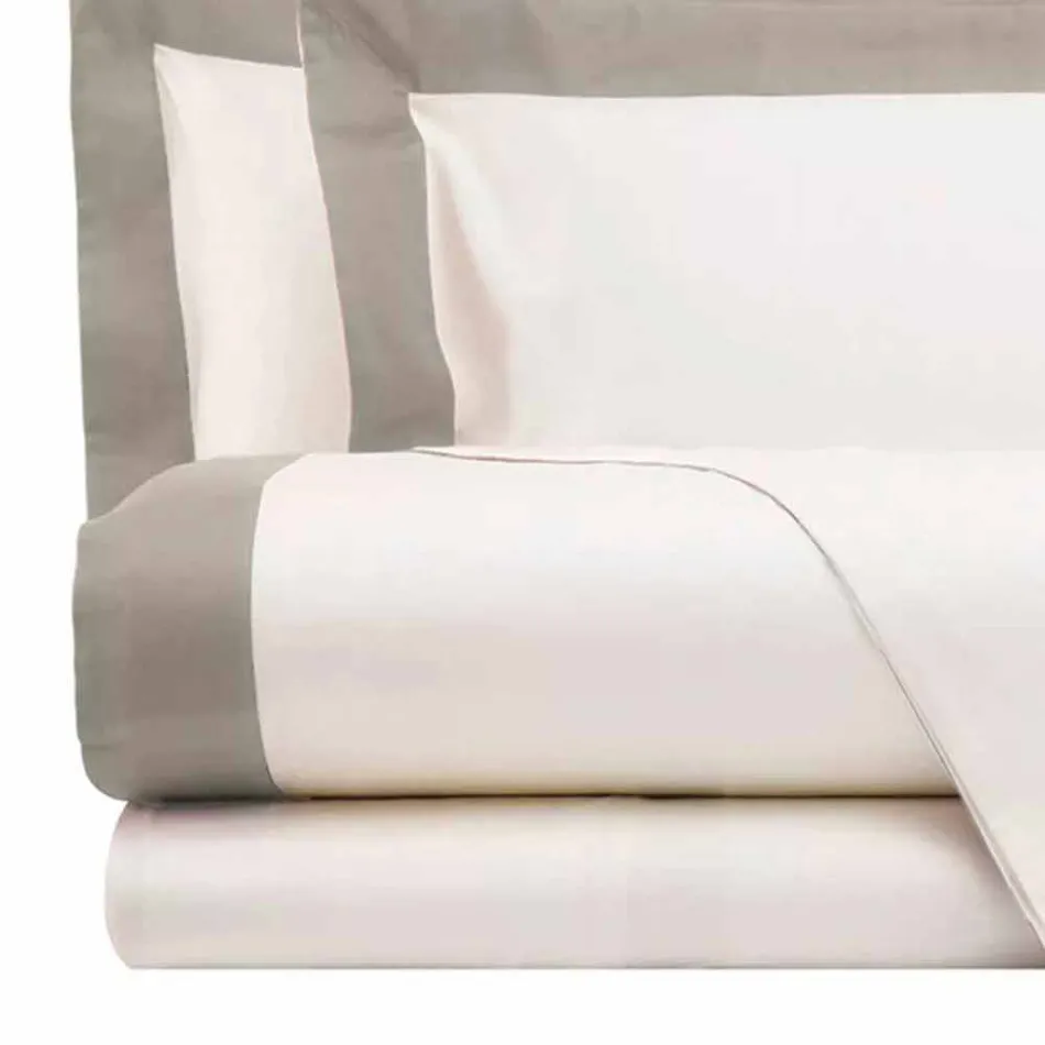Completo Lenzuola da Letto Matrimoniale in Raso con Bordi Colorati - Giacinto Viadurini