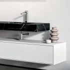 Composizione Bagno con 1 Cassetto Bianco, Specchio e Mensola Hpl Marquina - Velaria Viadurini