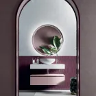 Composizione Bagno con Lavabo in Resina e Specchio Made in Italy - Palom Viadurini