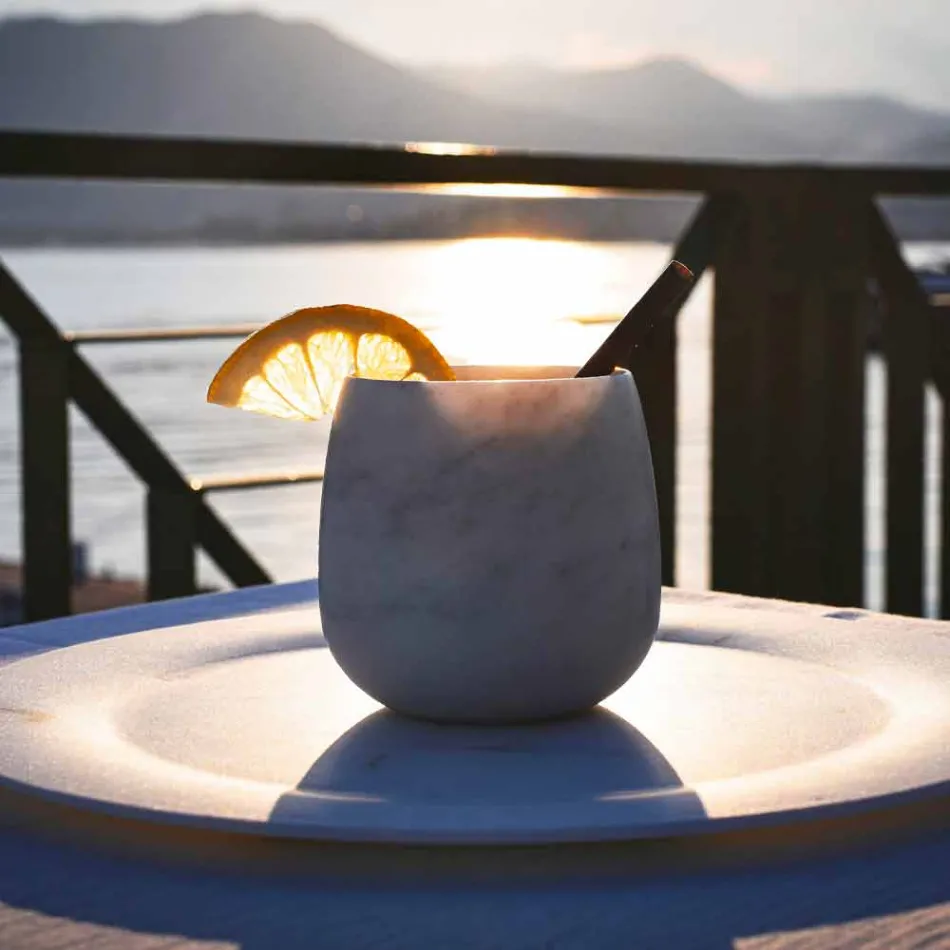 Composizione di 2 Bicchieri in Marmo Bianco di Carrara Made in Italy - Dolla Viadurini