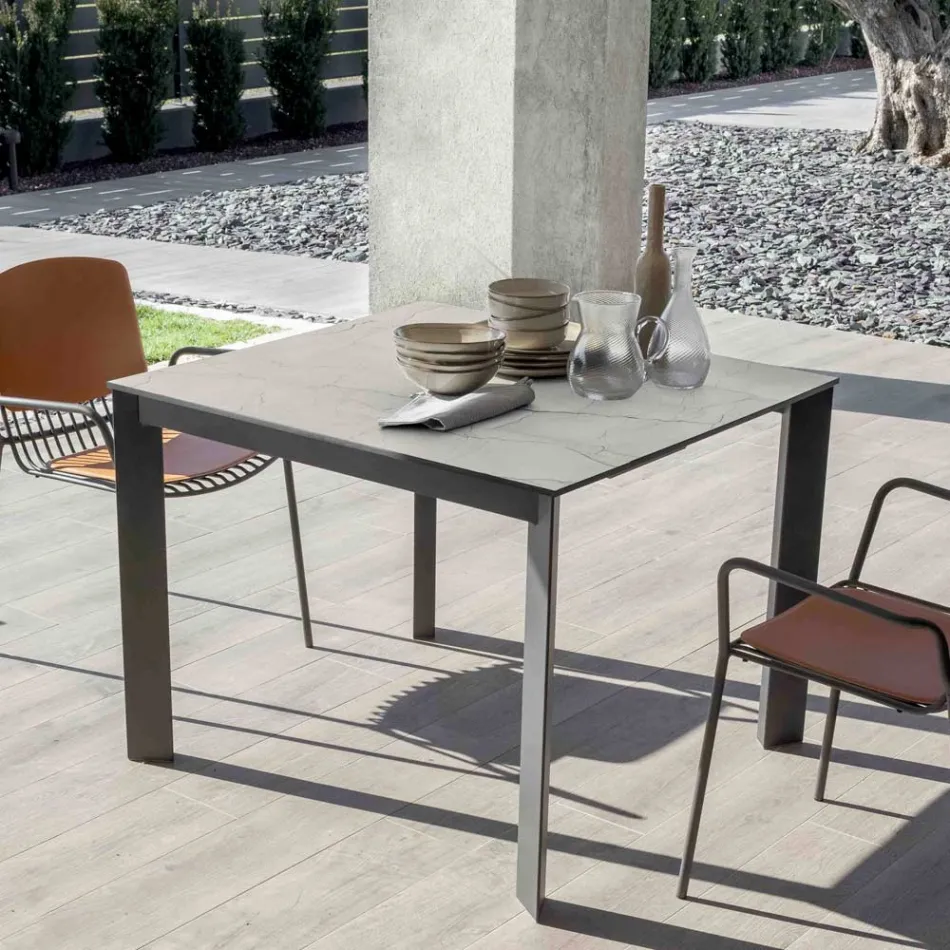 Consolle Estensibile da Esterno con Base in Metallo e Piano in Hpl - Aghetto Viadurini