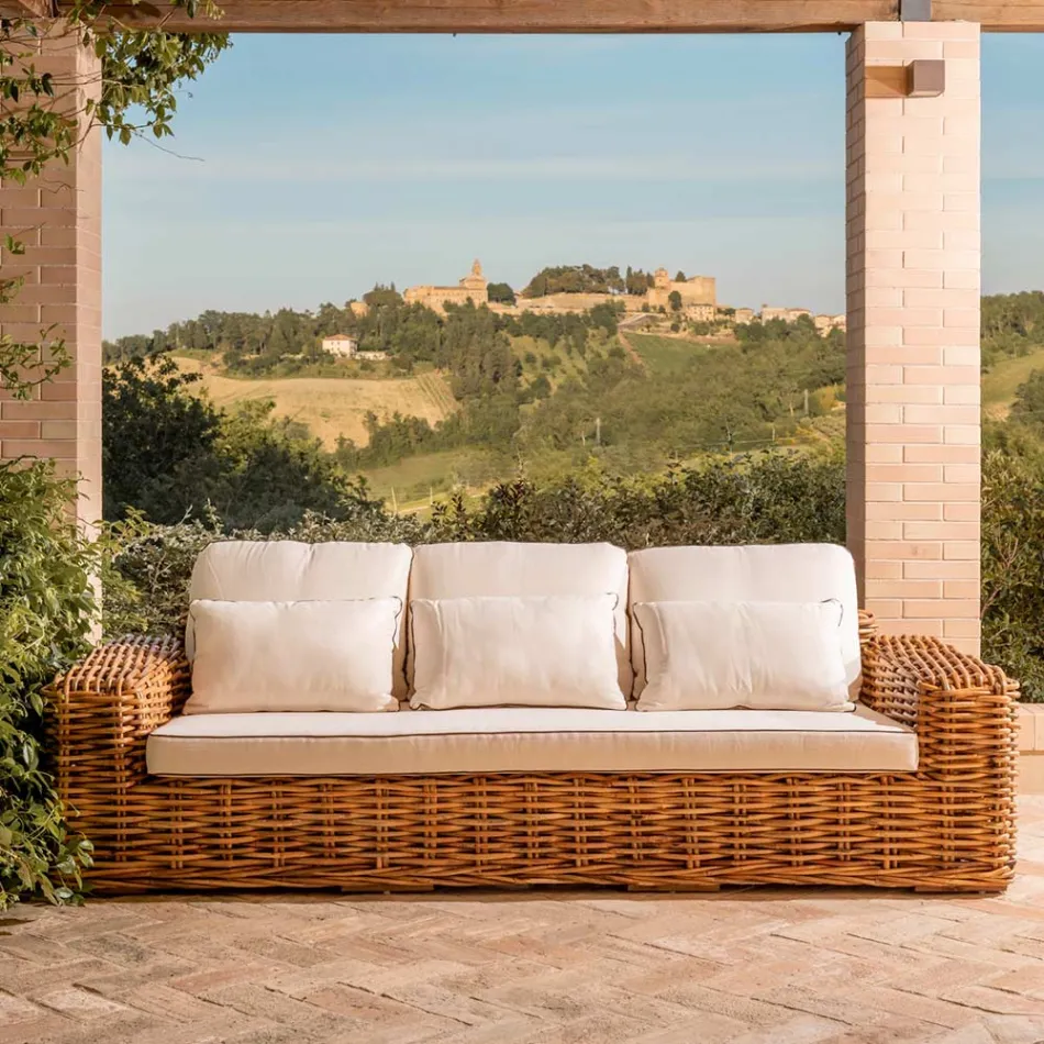 Divano 3 Posti o Maxi da Giardino in Rattan Naturale con Cuscini – Keira Viadurini