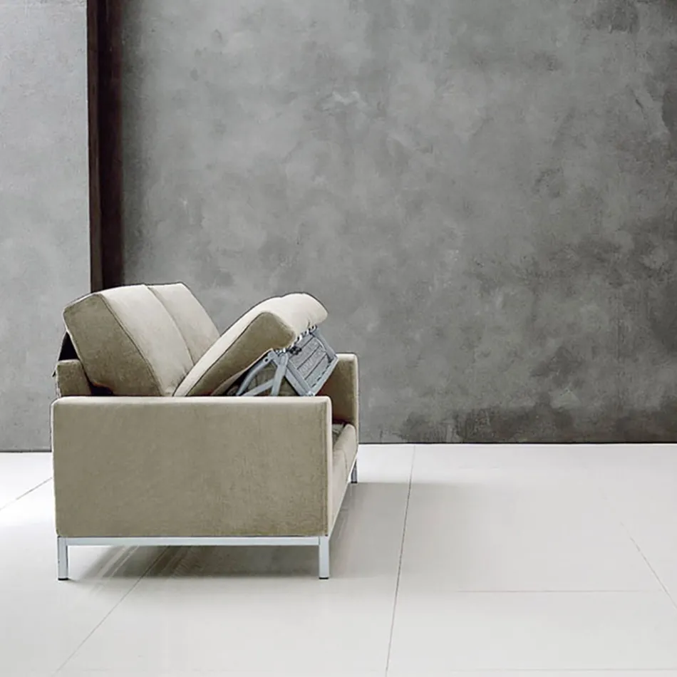 Divano con Apertura a Letto in Metallo e Poliuretano Made in Italy - Folle Viadurini
