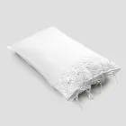 Federa di Lino con Pizzo Bianco per Letto Design di Lusso Made in Italy - Kiss Viadurini