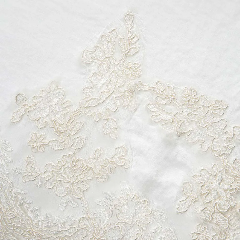 Federa Quadrata in Lino Bianco con Pizzo di Decoro sui Bordi e Balze - Priscilla Viadurini