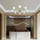 Lampada a Sospensione 8 Luci in Ottone Naturale e Vetro - Molecola by Il Fanale Viadurini