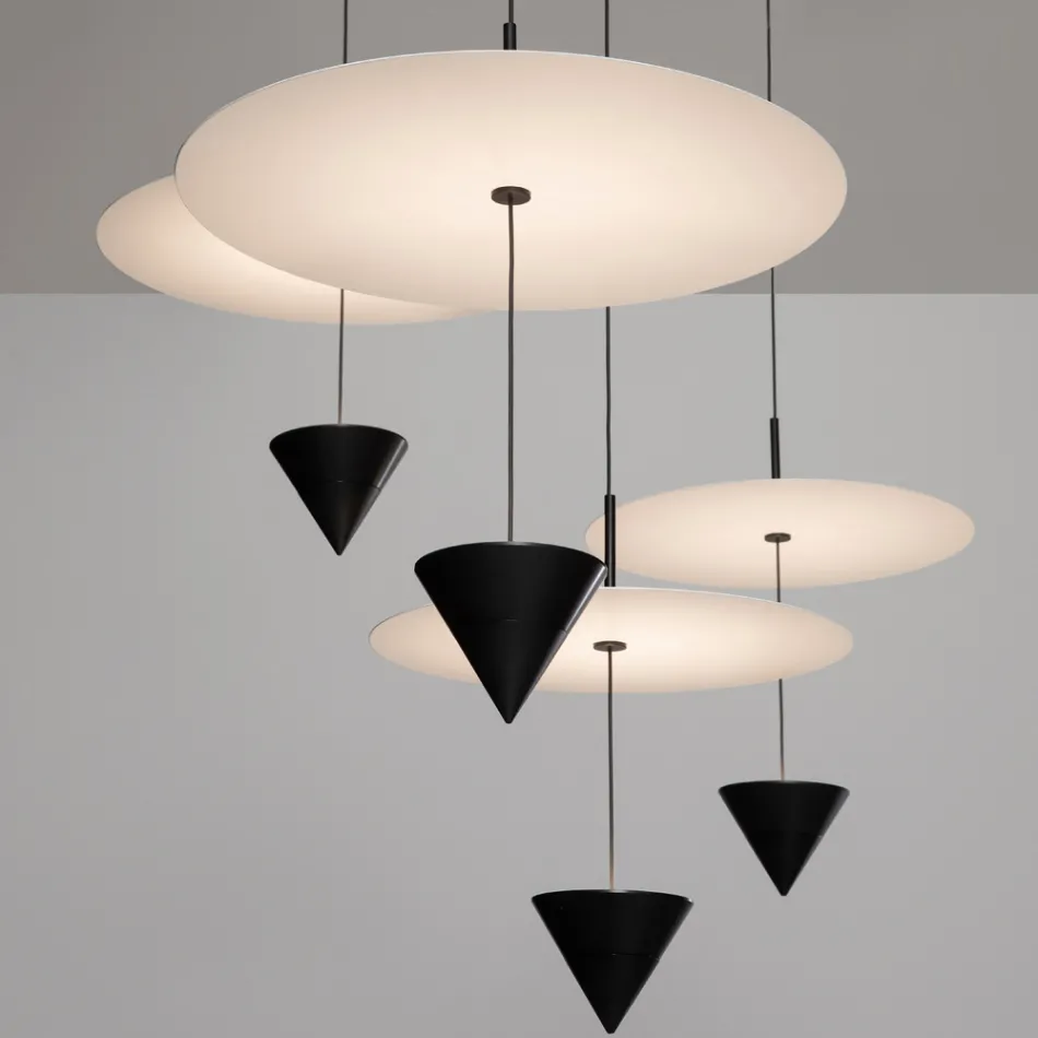 Lampada a Sospensione in Alluminio con Piatto Bianco e Cono Nero - Padel Viadurini