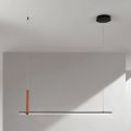 Lampada a Sospensione Orizzontale in Metallo e Dettaglio in Ecopelle - Cipresso