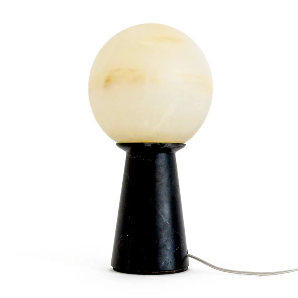 Lampada Conica con Sfera Bianca e Base in Marmo Made in Italy - Tobio Viadurini