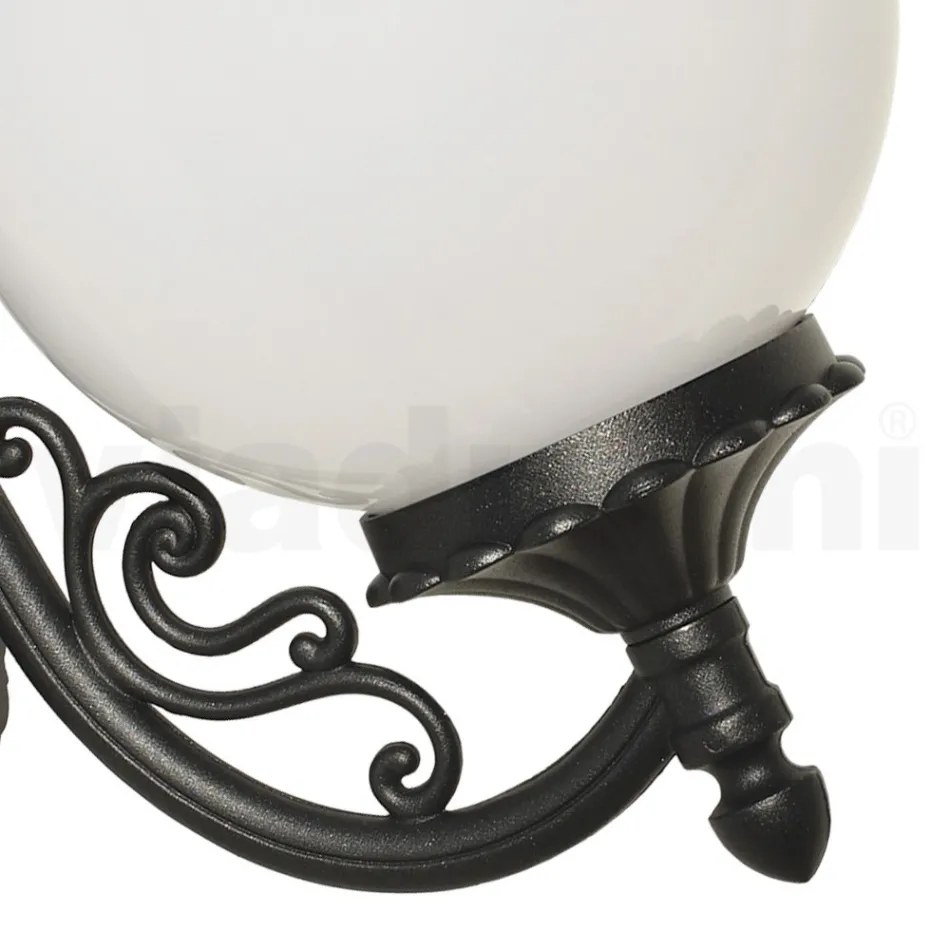 Lampada da Esterno in Alluminio con Sfera in Acrilico Opale - Trovaantracite Viadurini