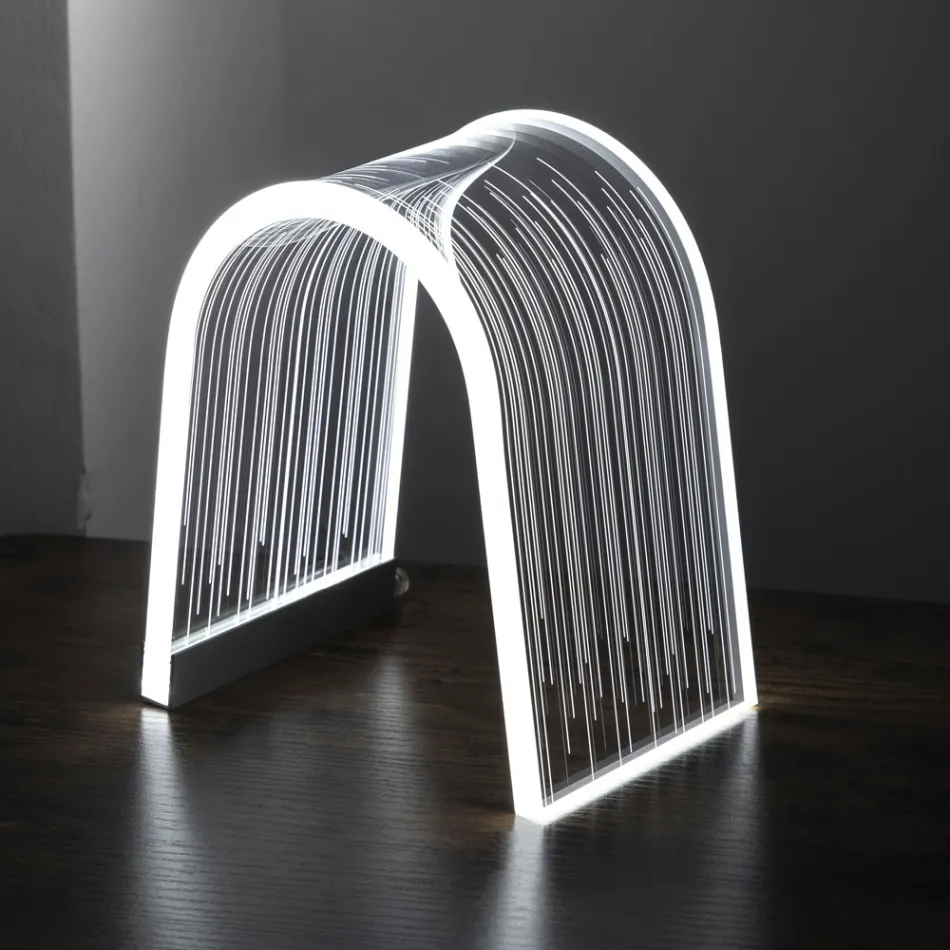 Lampada da Tavolo Cristallo Acrilico Trasparente e Decoro Inciso - Bertella Viadurini