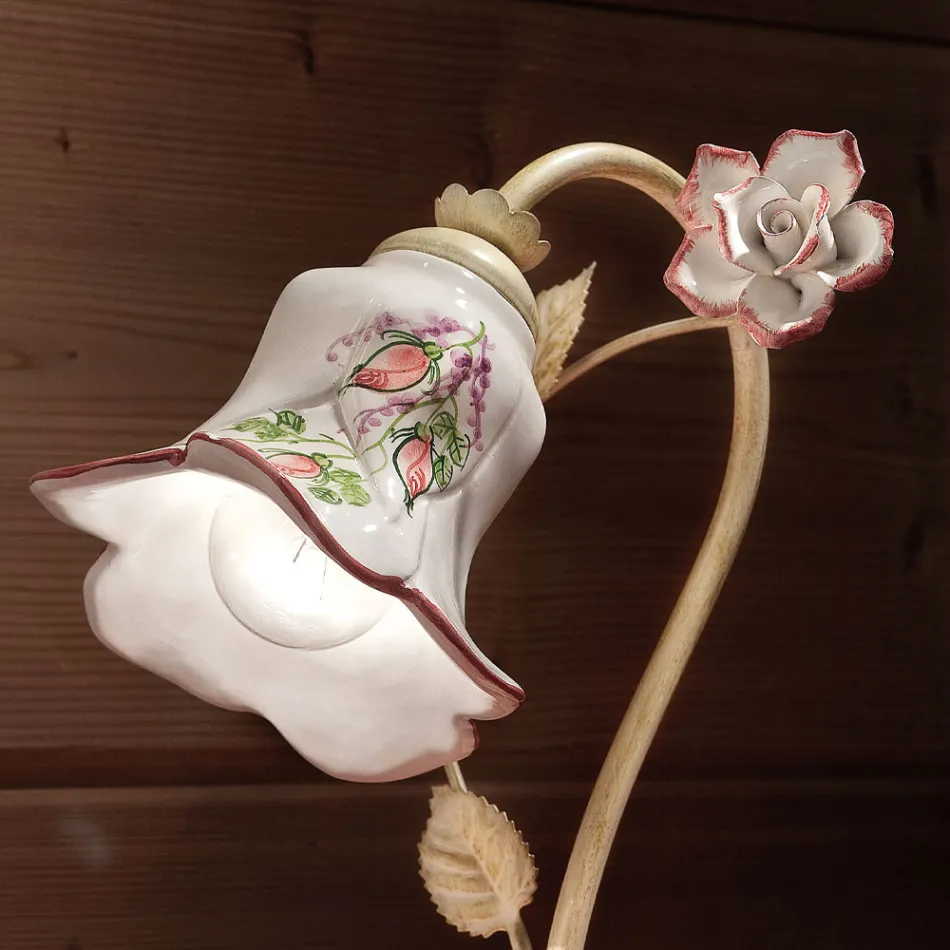 Lampada da Tavolo in Metallo e Ceramica Decorata a Mano con Rosa - Pisa Viadurini