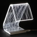 Lampada da Tavolo Led Cristallo Acrilico Piegato Decoro a Laser - Possett Viadurini