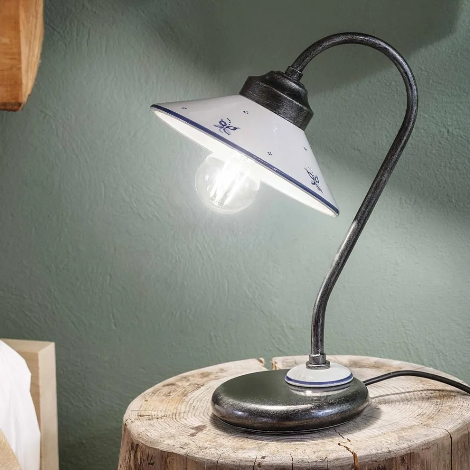 Lampada da Tavolo Stile Vintage in Ceramica Dipinta a Mano e Ferro - Asti Viadurini