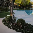 Lampada da Terra Giardino Alluminio Bianco Design a Foglia Ninfea - Cipriam Viadurini
