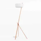 Lampada da Terra in Legno e Metallo con Dettagli in Pelle Vegana - Avetta Viadurini
