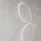 Lampada da Terra in Metallo Finitura Oro con LED Dimmerabile - Raissa Viadurini