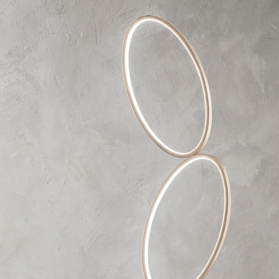 Lampada da Terra in Metallo Finitura Oro con LED Dimmerabile - Raissa Viadurini