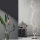 Lampada da Terra in Metallo Finitura Oro con LED Dimmerabile - Raissa Viadurini