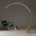 Lampada da Terra in Metallo Verniciato con Luce LED Dimmerabile - Eucalipto