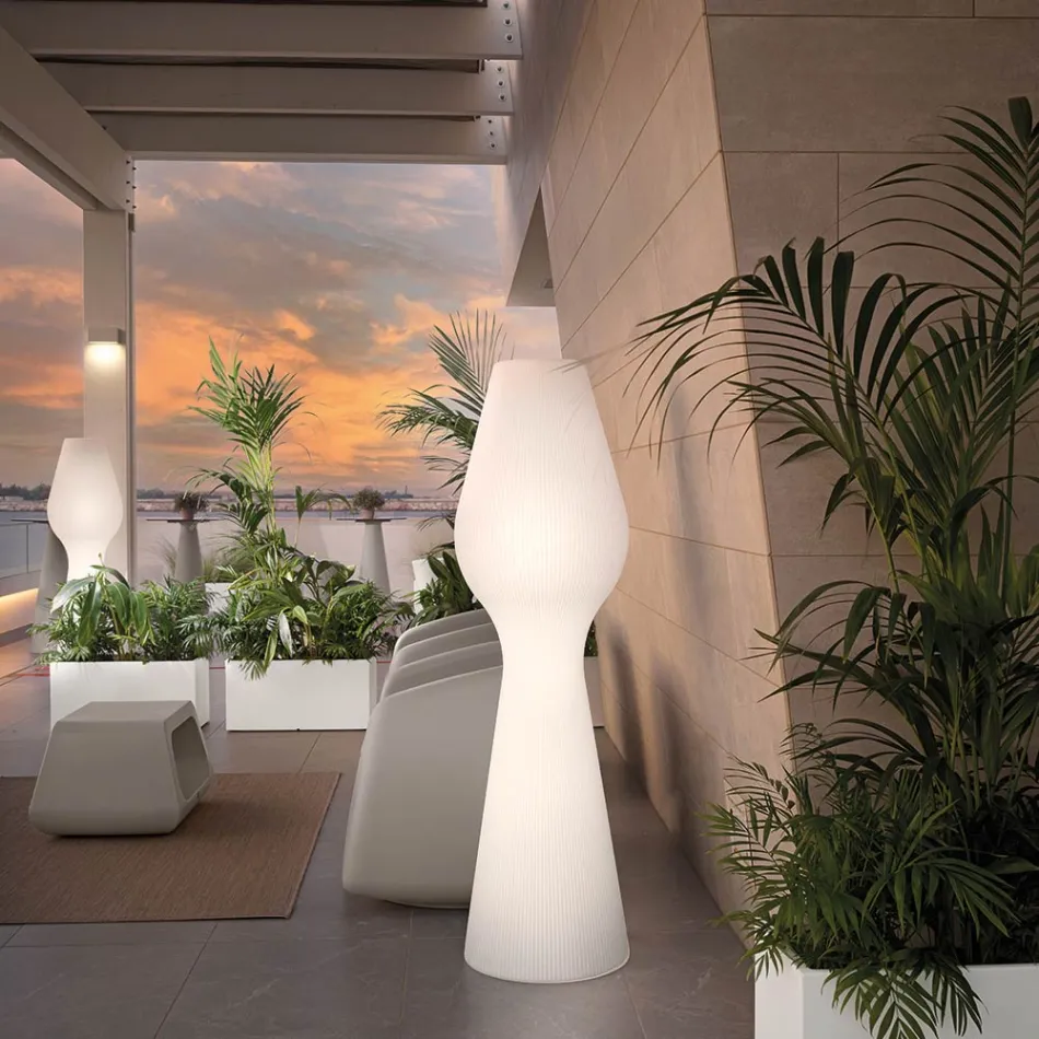 Lampada da Terra per Esterni in Polietilene con Luce Led Made in Italy - Reyes Viadurini