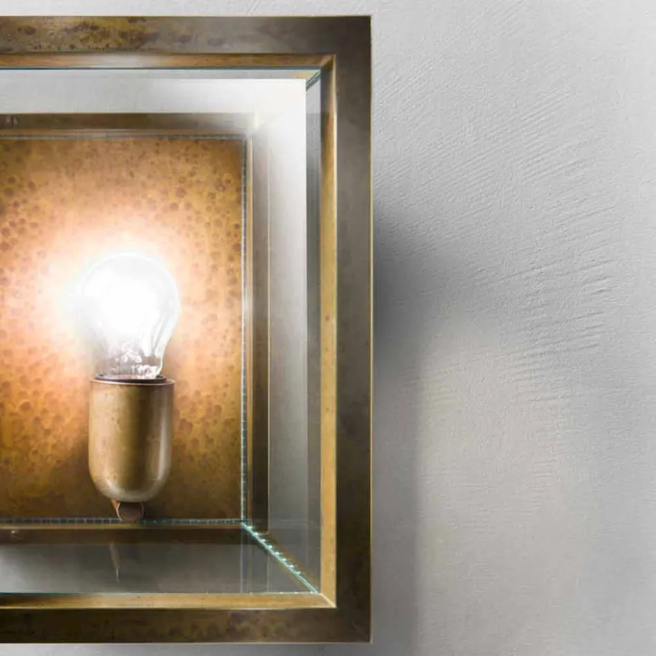 Lampada industriale da parete in ottone e vetro Quadro Il Fanale Viadurini