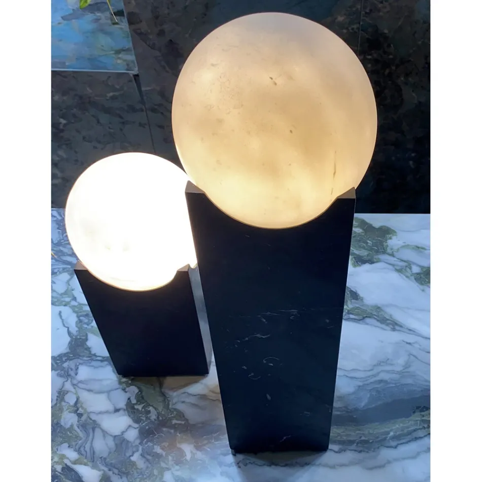 Lampada Rettangolare con Sfera Bianca e Base in Marmo Made in Italy - Koshi Viadurini