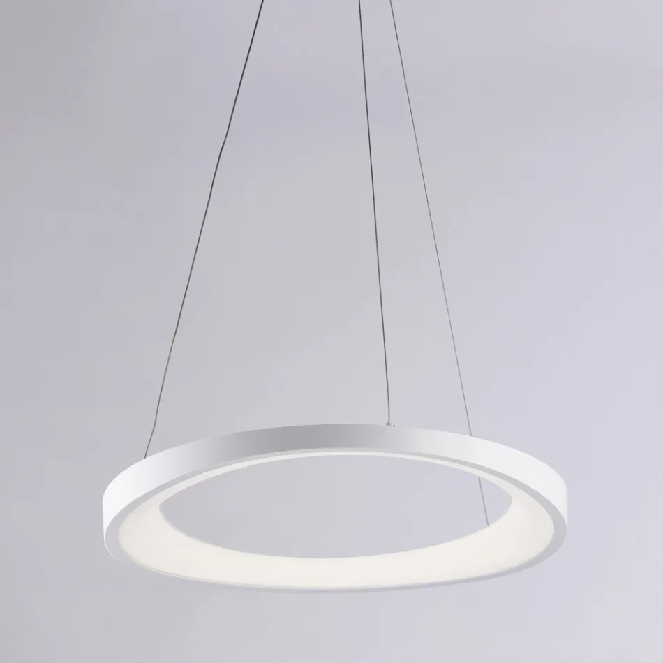 Lampadario a sospensione in metallo bianco cromo e argento per interni – Voyager Viadurini