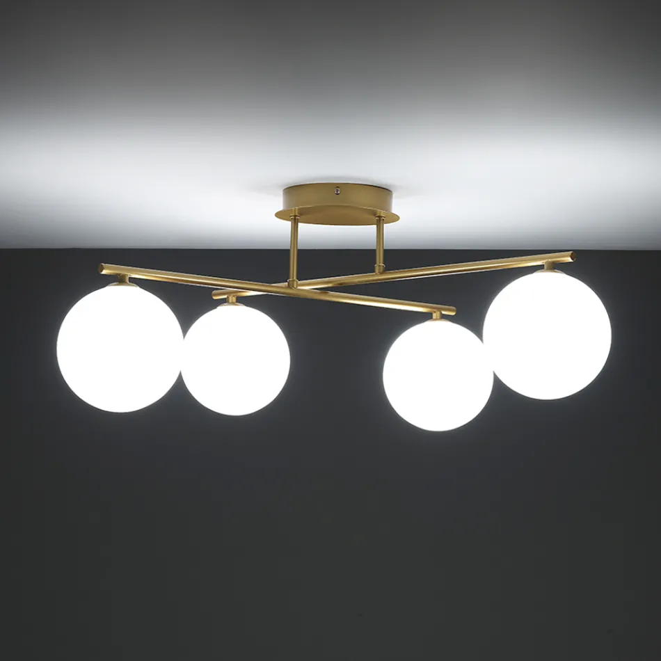 Lampadario in Metallo Oro Metallizzato e 4 Sfere in Vetro Bianco - Venezia Viadurini