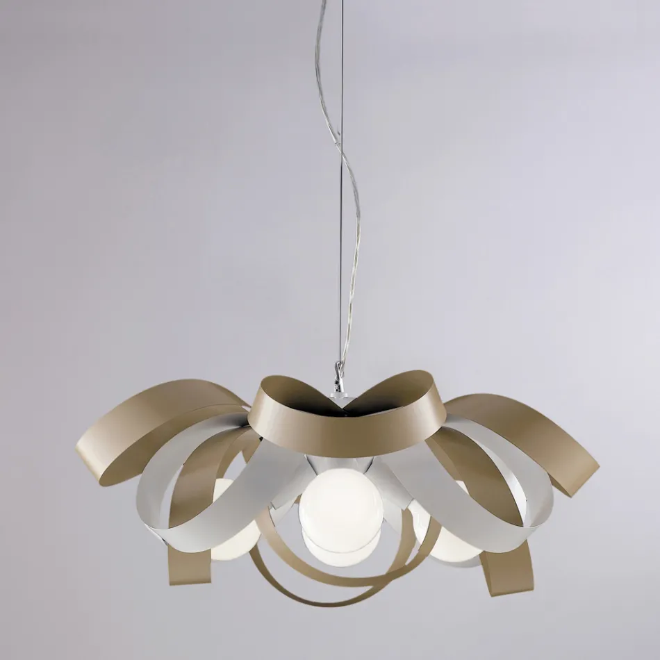 Lampadario shabby chic in metallo bianco per arredare con gusto – Mare Viadurini
