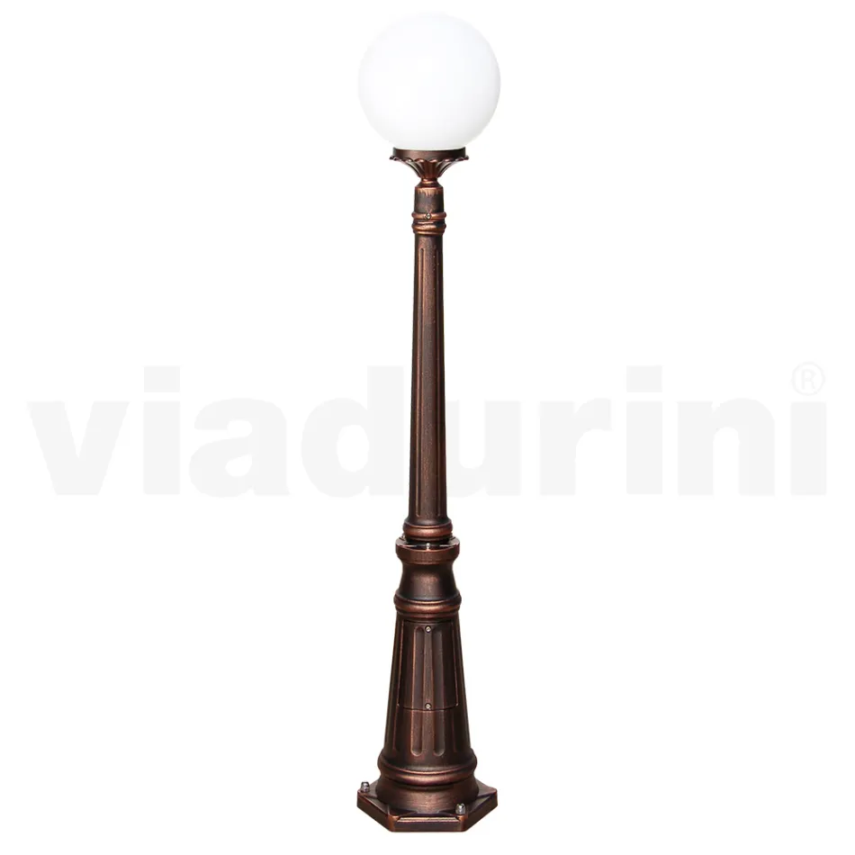 Lampione Alto 145 cm in Acrilico e Alluminio Nero Made in Italy - Trovanero Viadurini