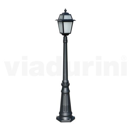 Lampione Alto 152 cm da Giardino in Alluminio Antracite e Vetro Sabbiato - Elric Viadurini
