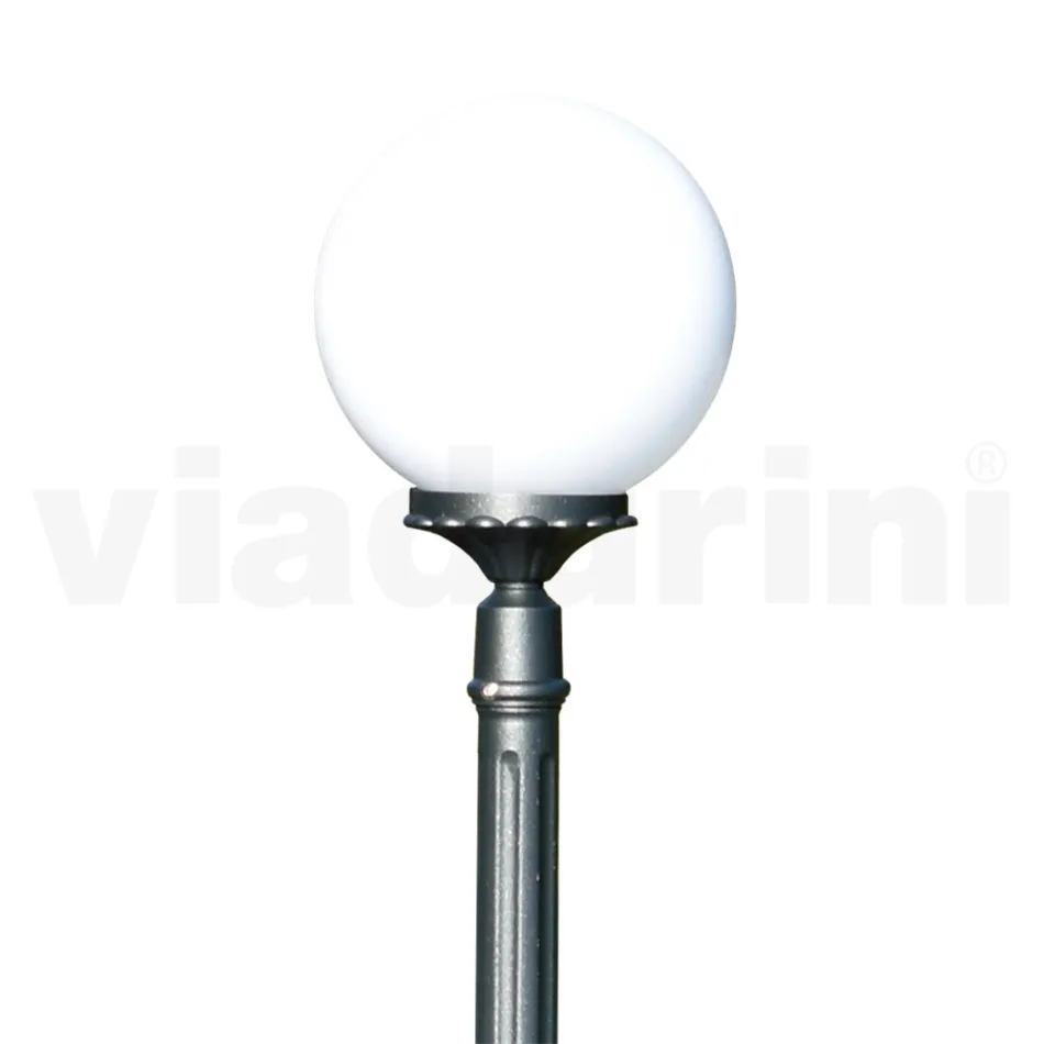 Lampione Alto 172 cm in Acrilico e Alluminio Antracite Made in Italy - Trovaantracite Viadurini