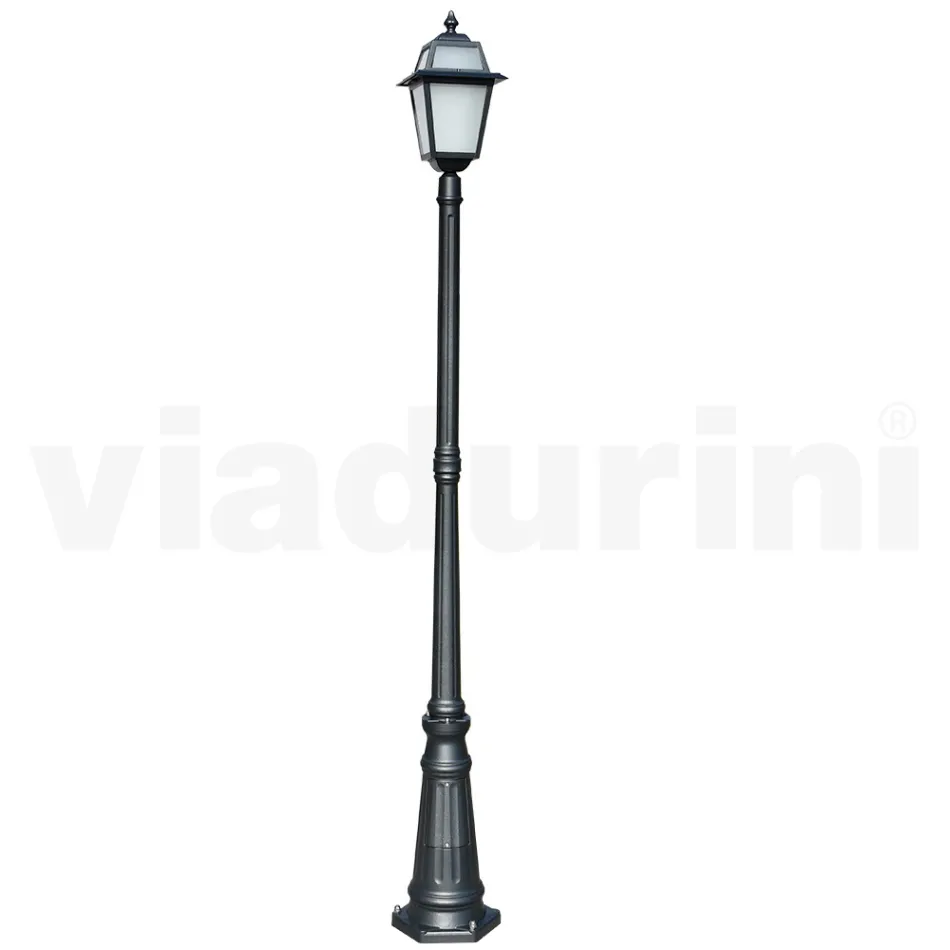 Lampione Alto 214 cm da Giardino in Alluminio Antracite e Vetro Sabbiato - Elric Viadurini