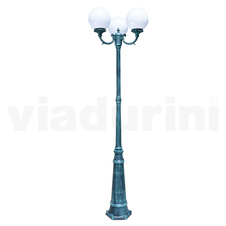 Lampione Alto 242 cm in Acrilico e Alluminio Nero Made in Italy - Trovanero Viadurini