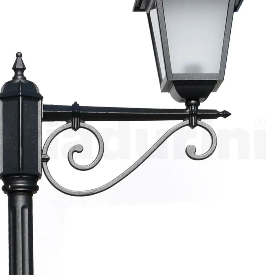 Lampione Alto 255 cm in Vetro e Alluminio Antracite Made in Italy - Scintilla Viadurini