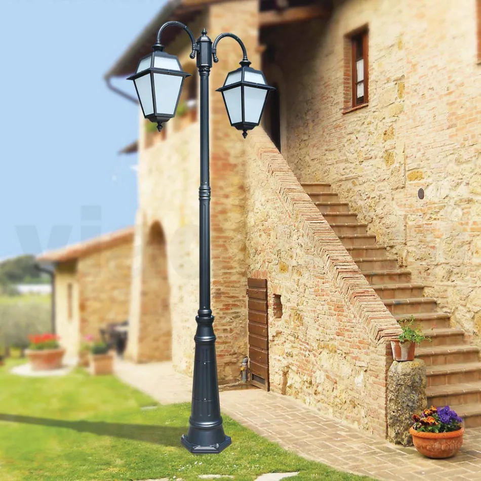 Lampione Giardino a 2 Luci in Alluminio e Vetro Made in Italy - Vivian Viadurini