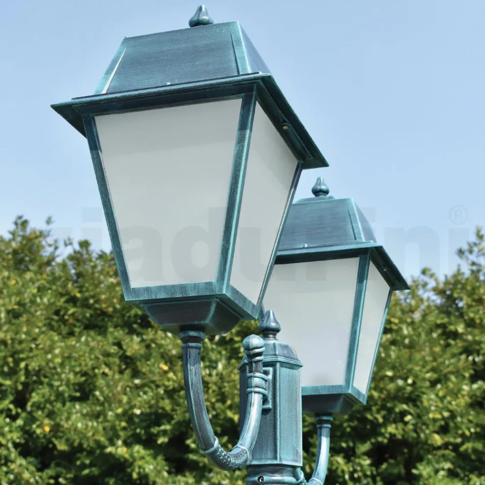 Lampione Vintage a 2 Luci in Alluminio e Vetro Made in Italy - Doroty Viadurini