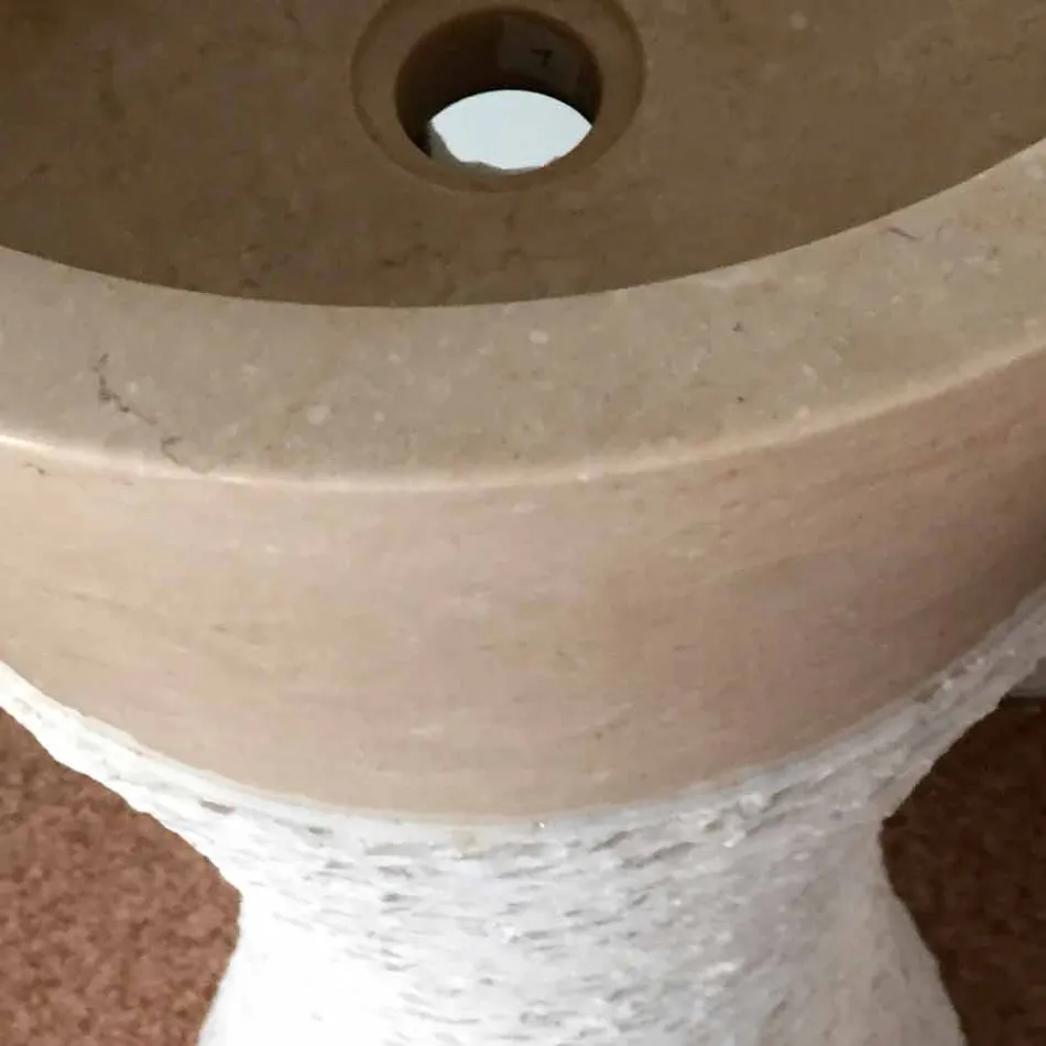 Lavabo a colonna bianco in pietra naturale Iris, pezzo unico Viadurini