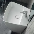 Lavabo a parete di design moderno in ceramica prodotto in Italia,Goran Viadurini